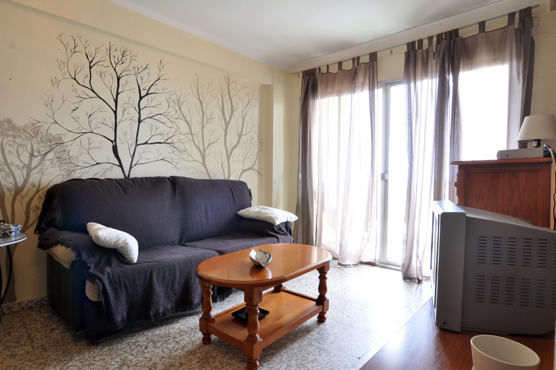 Europa- Student Flat in Malaga Near University - Living room