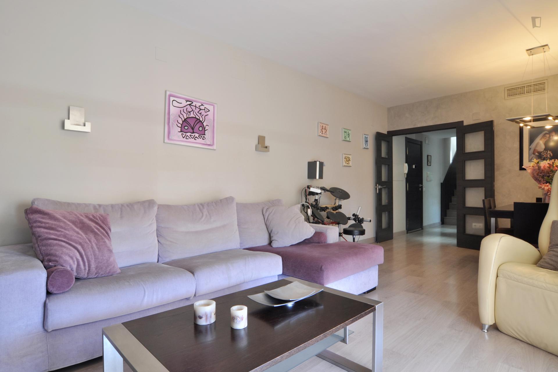 Cruz -Modern and Functional flat in Malaga - Living room 