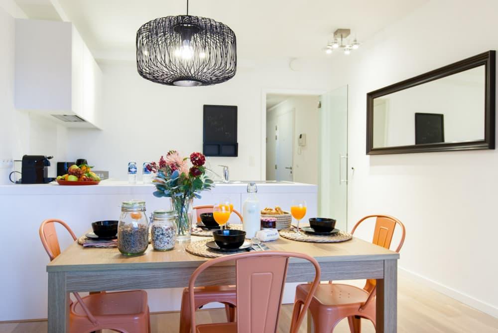 Belliard 2 - Luxury rental in Brussels for expats - Table