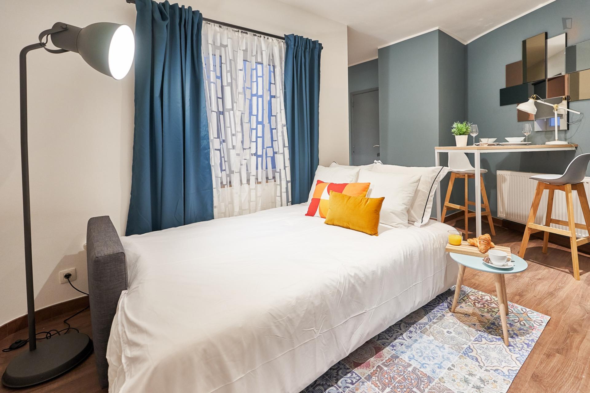 Anspach- Updated Belgium studio for expats - Bedroom