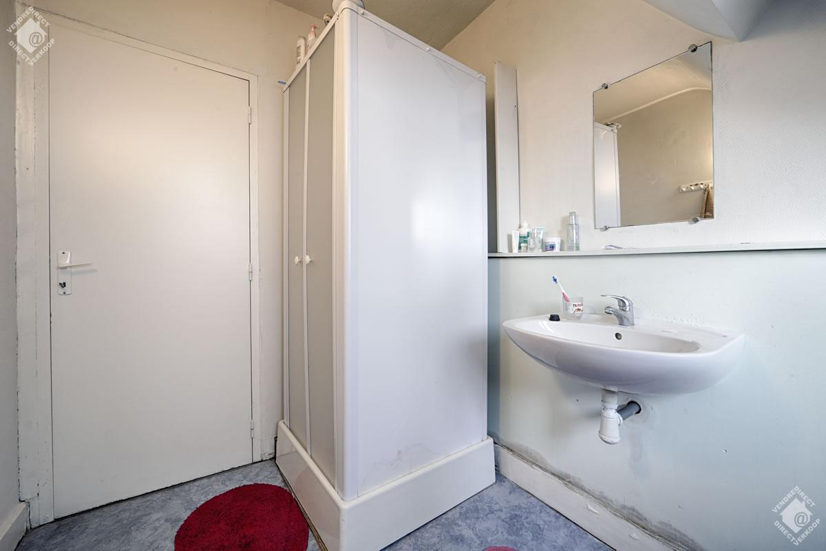 Luther - Furnished room in a shared flat in Brussels - Bathroom