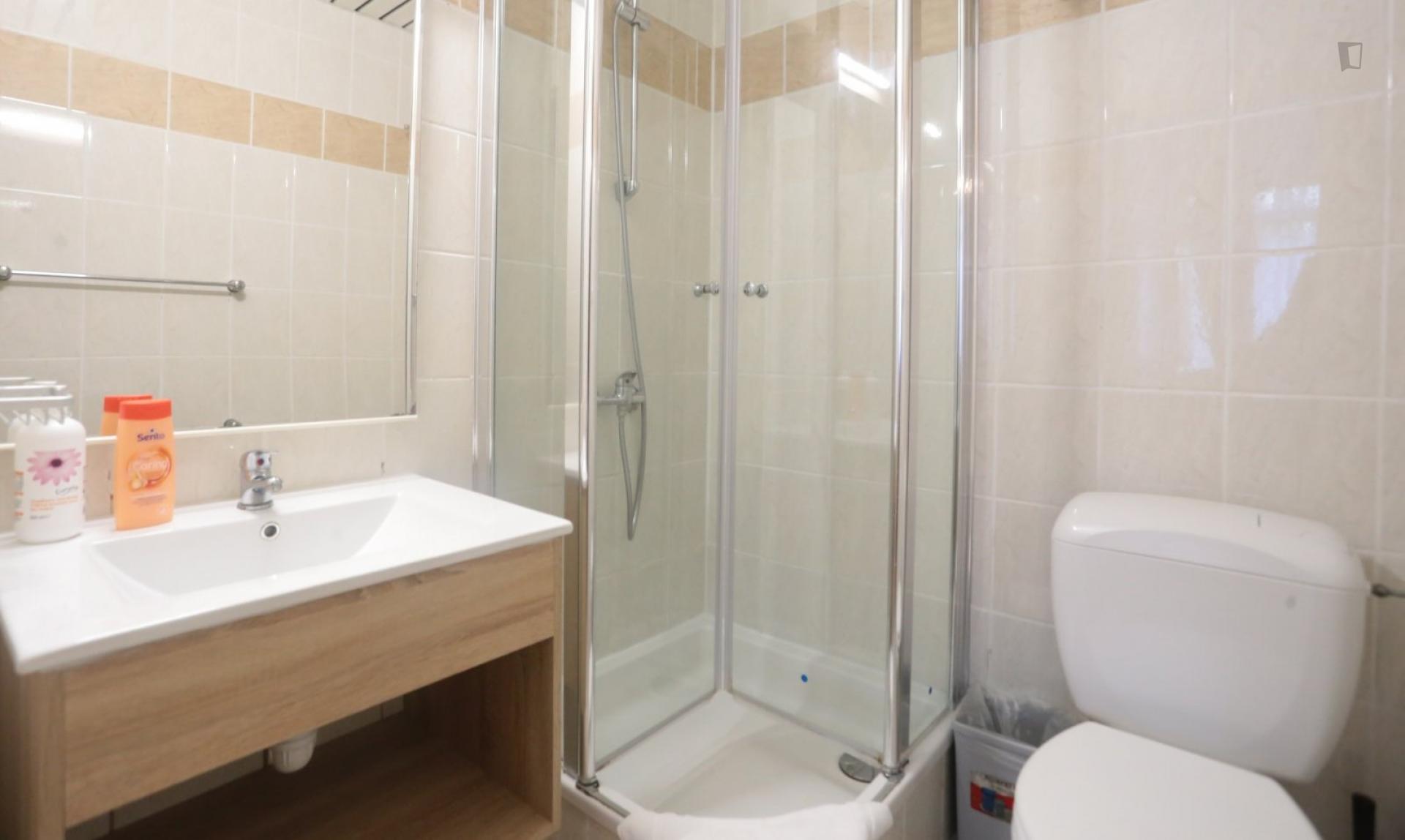 Jolly - Nice studio in Brussels for expats - Bathroom