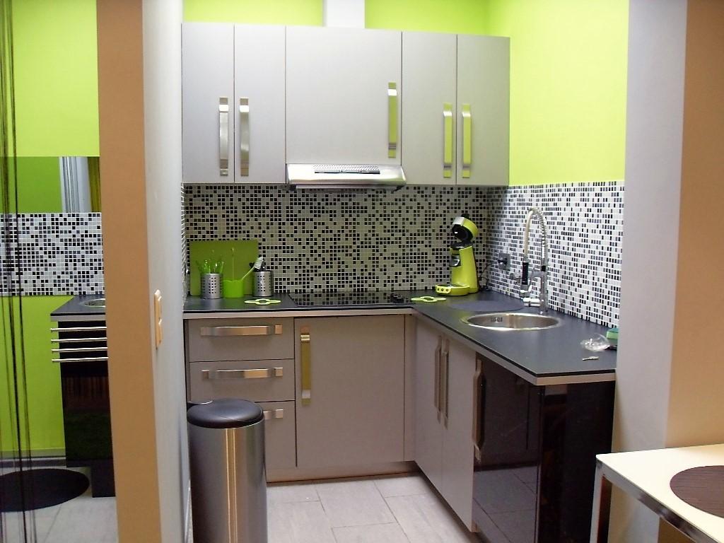 Begijnenvest - Entry ready studio in Antwerp - Kitchen