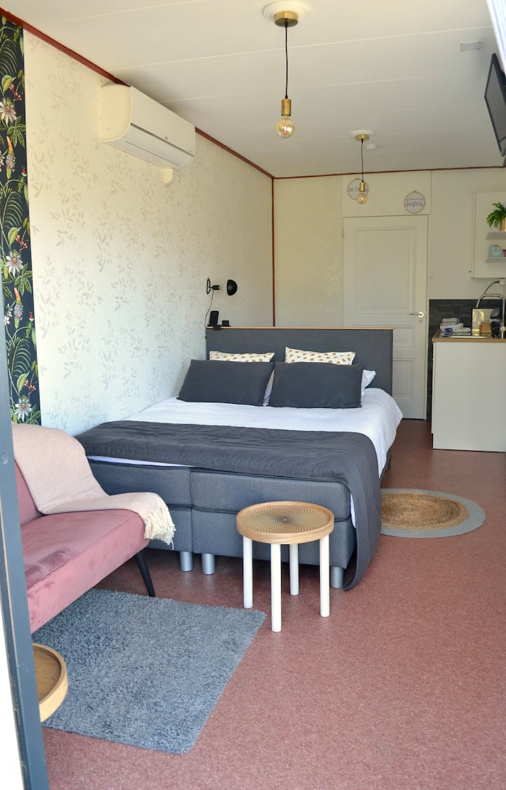 Schelpkreek - Luxury room near Terneuzen - Bed