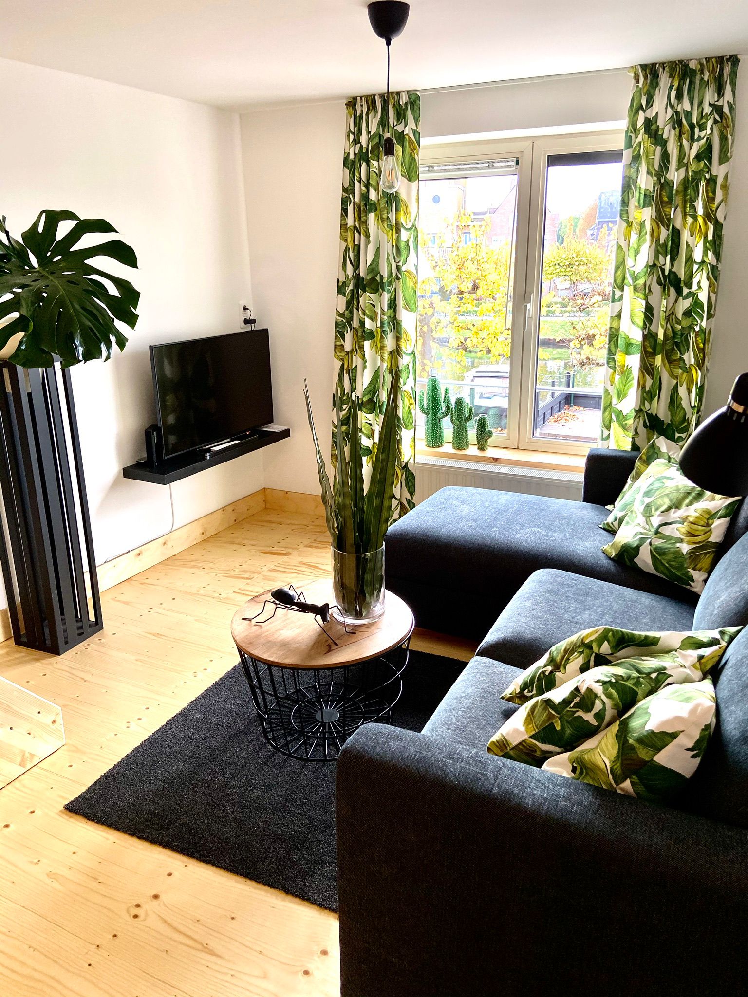 Oostkade - Furnished expat studio in Holland - Living room