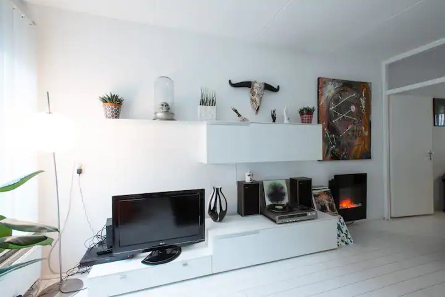 Baviastraat - Furnished property for expats in Amsterdam - TV