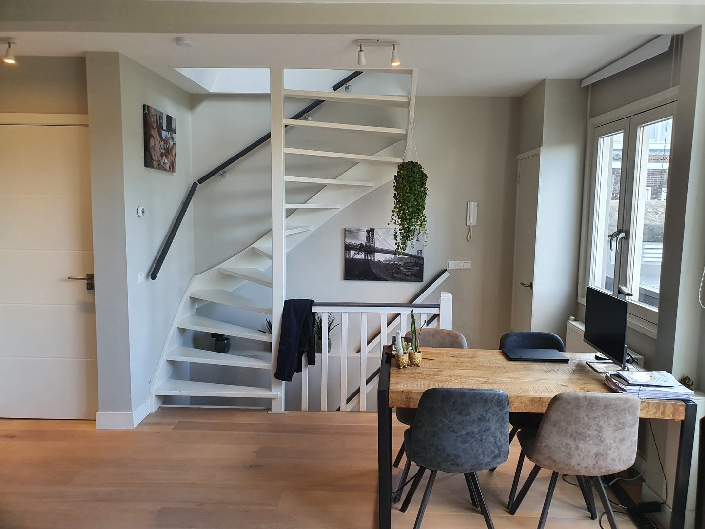 Wijsmuller - Expat loft in Amsterdam - Dining