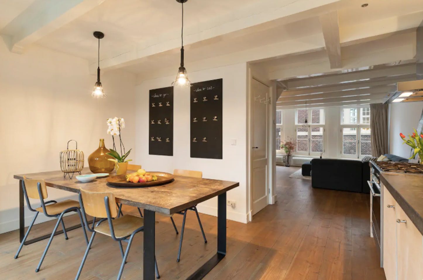 Noorder - Luxury expat apartment in Amsterdam - Dining area