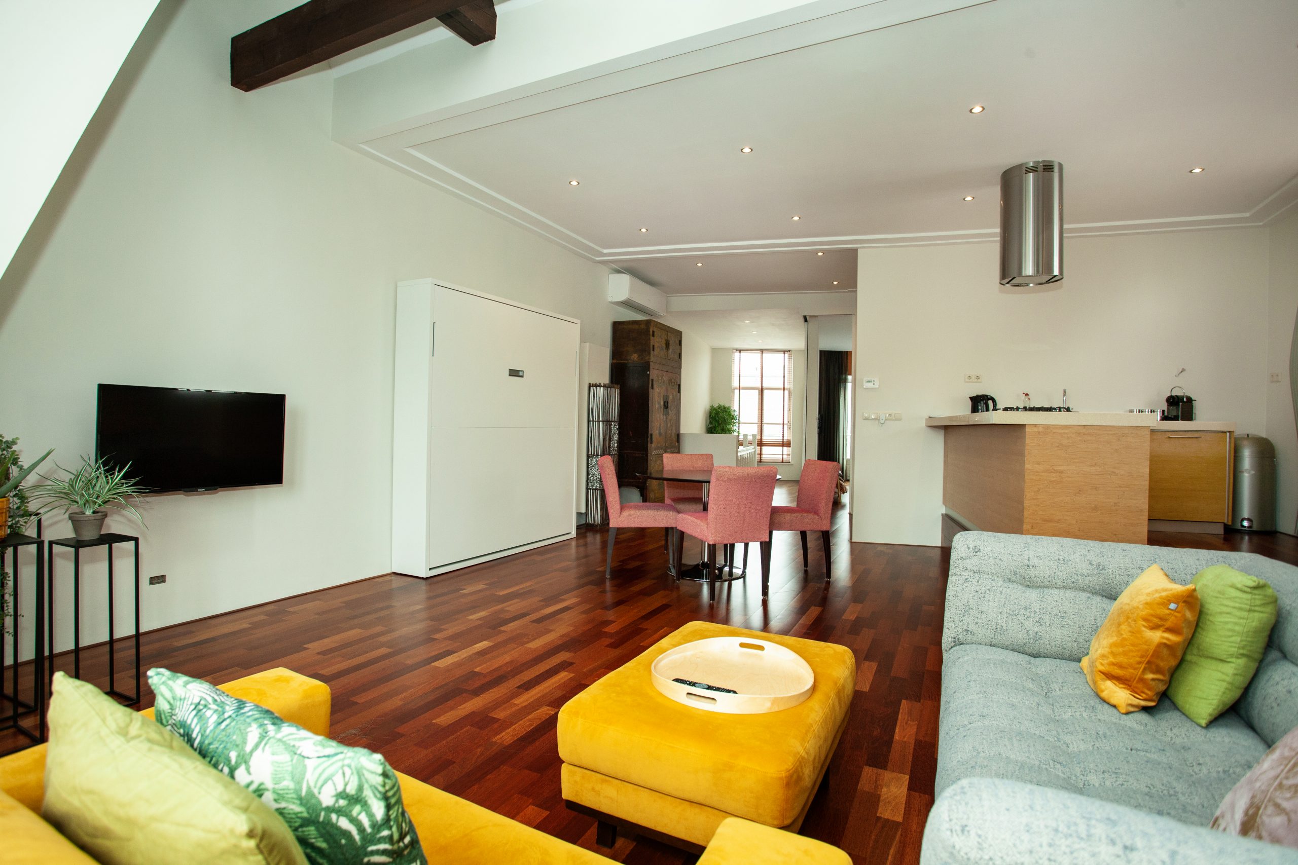 Plaats - Beautiful expat apartment in The Hague - Living room