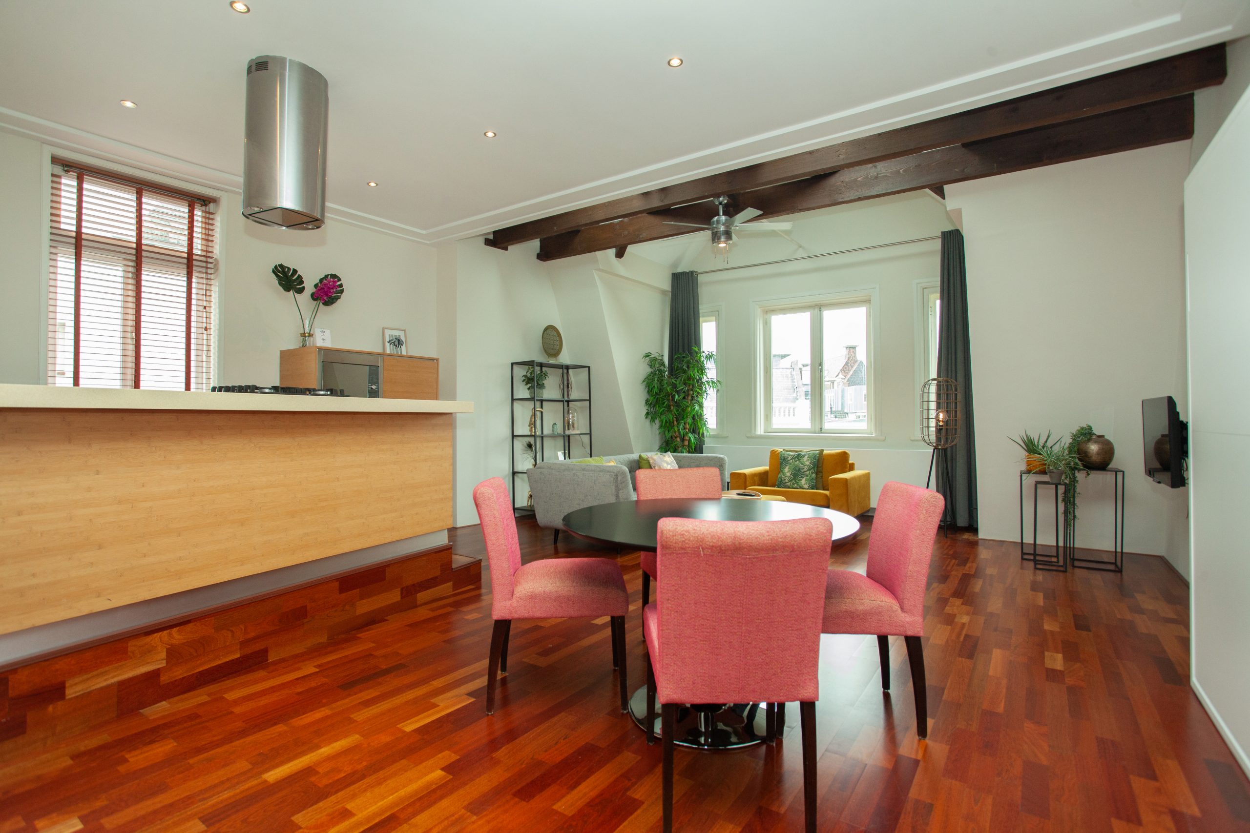 Plaats - Beautiful expat apartment in The Hague - Dining area