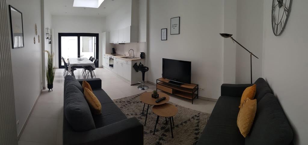 Vooruitgang - Furnished expat house - Living room