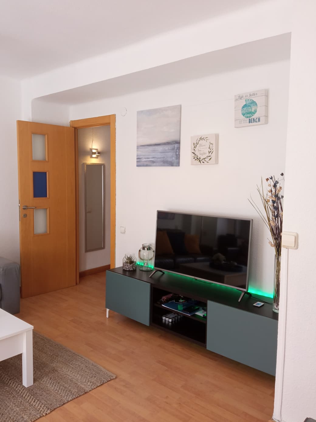 Ballester - Furnished rental for rent in Valencia - TV
