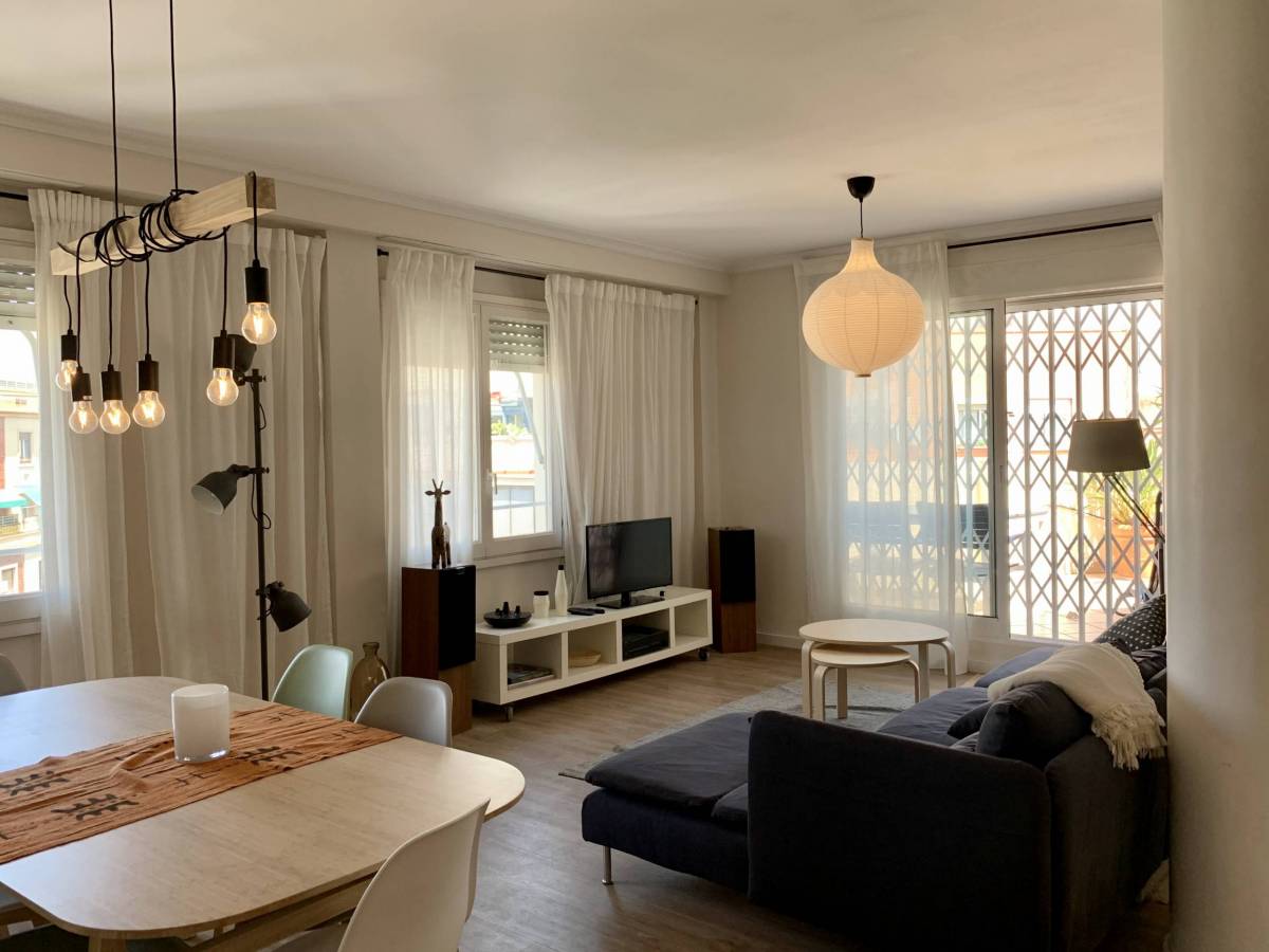 Matias Perello 2 - Penthouse for rent per month in Valencia