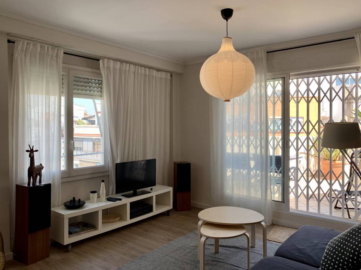 Matias Perello 2 - Penthouse for rent per month in Valencia