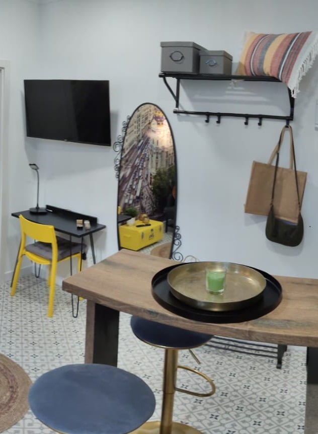 madrid apartment rent living room