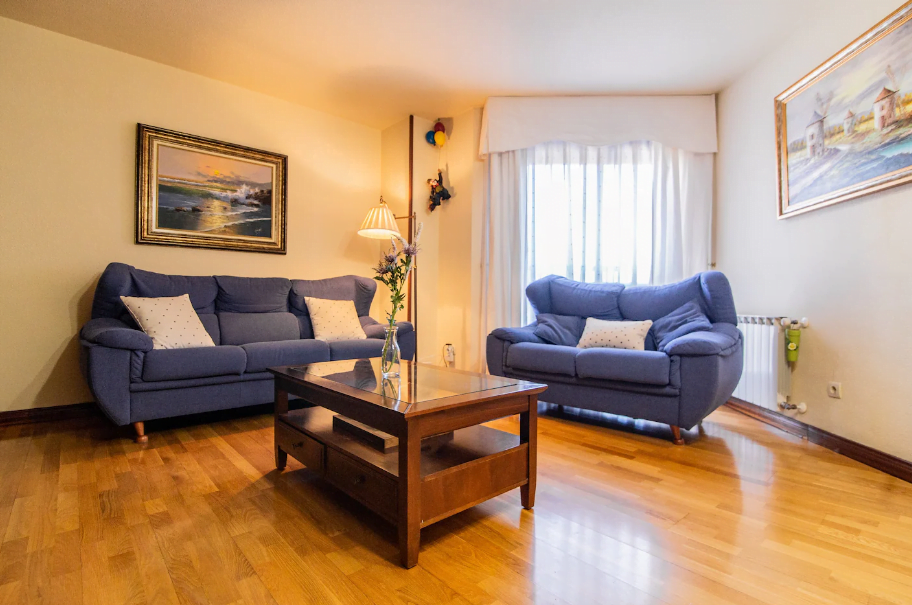 Caliza - Lovely apartment for rent in Madrid - Living room