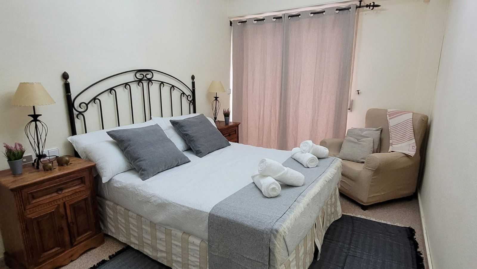 Alginet - Furnished apartment for rent in Alicante - Bedroom