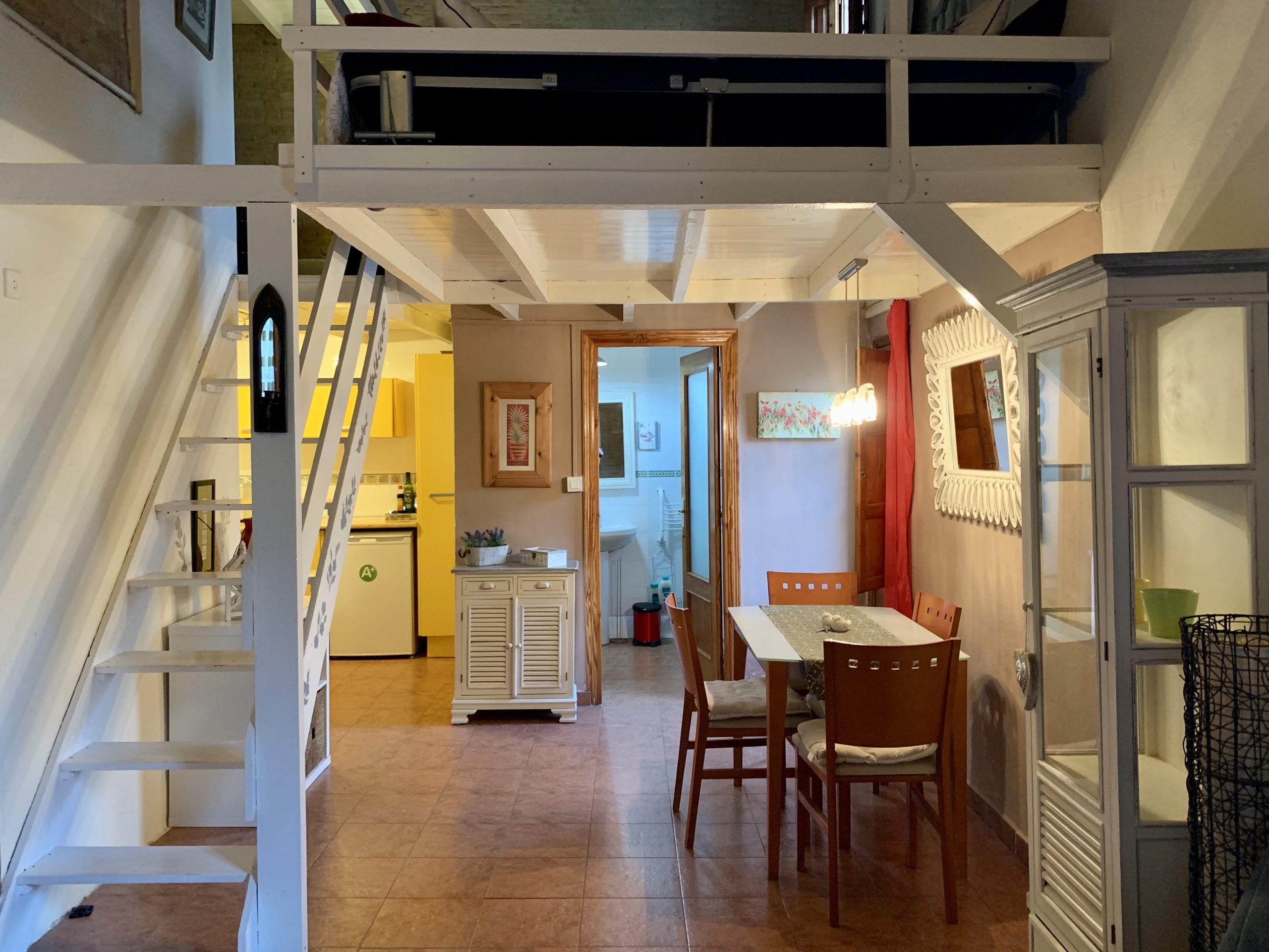 Templo - Furnished duplex for rent in Valencia - Living room