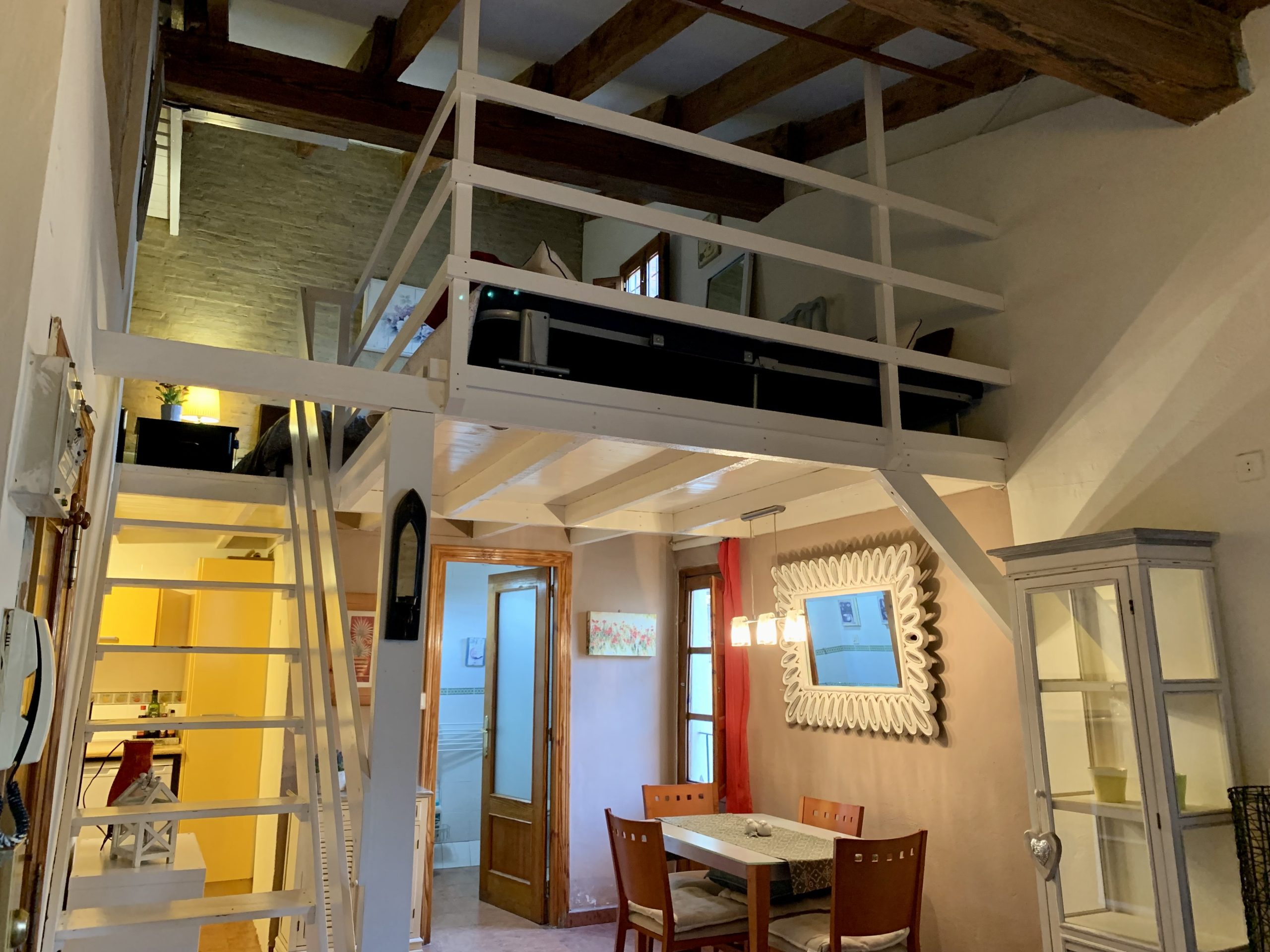 Templo - Furnished duplex for rent in Valencia - Living room