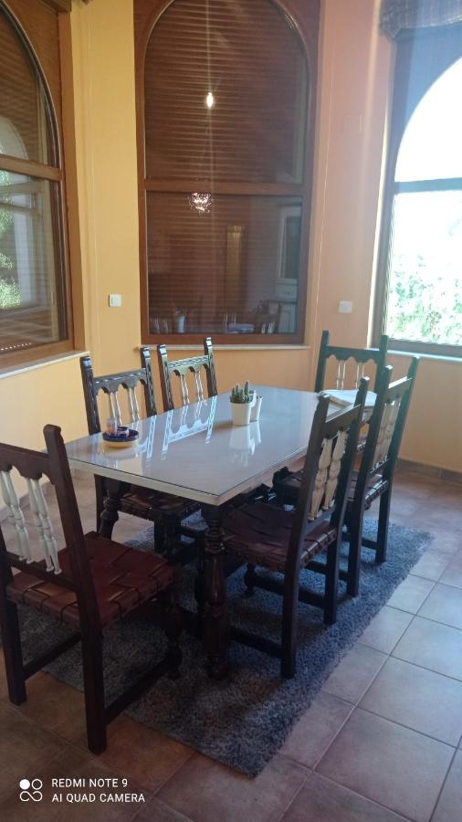 furnished house for rent in Villaturiel - Dining