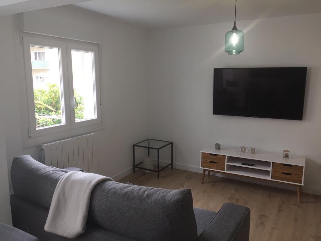 Kai Kresaltzu - Furnished apartment for rent in Bilbao - Living room