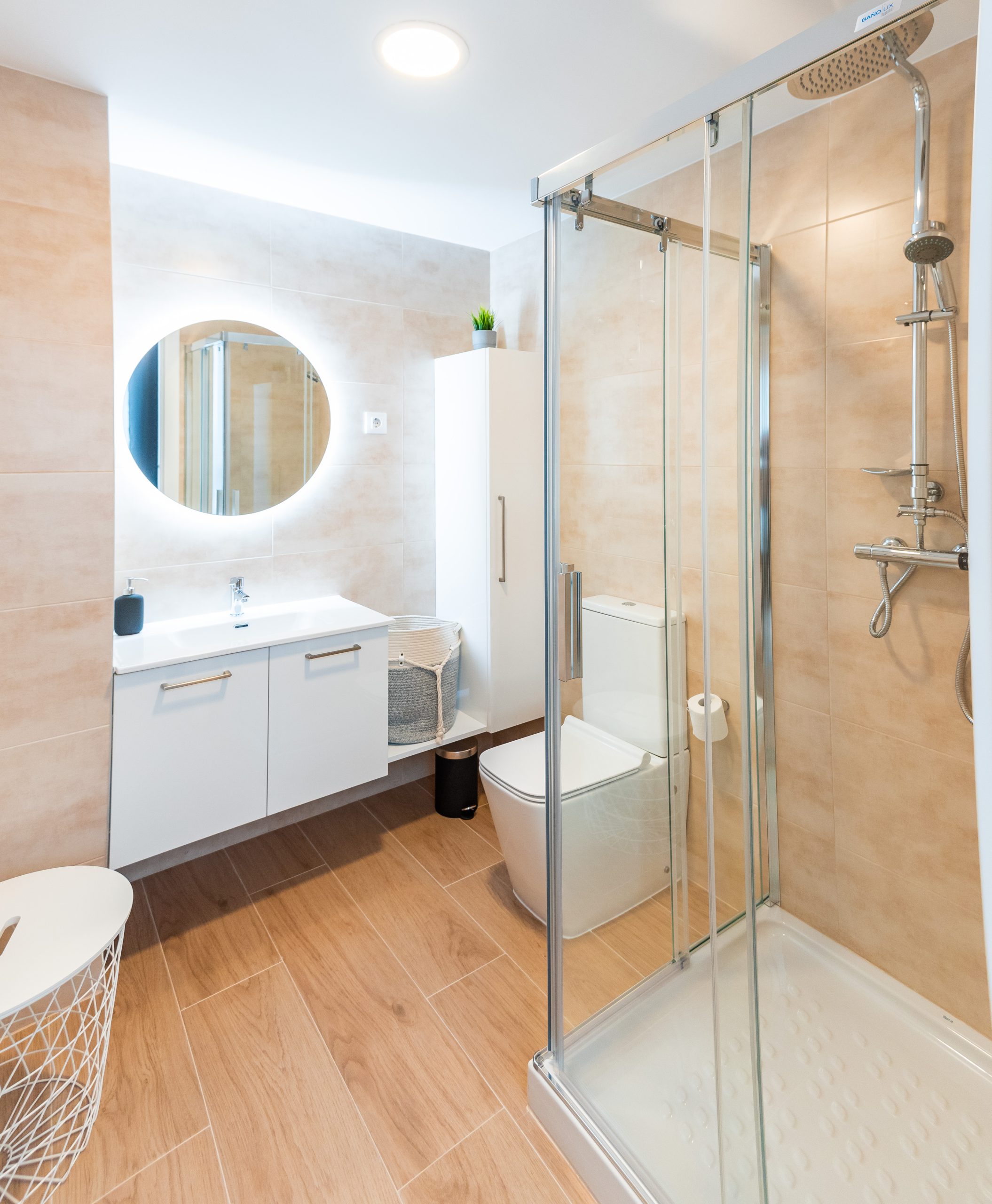 Kai B - Entry-ready studio for rent in Bilbao - Bathroom