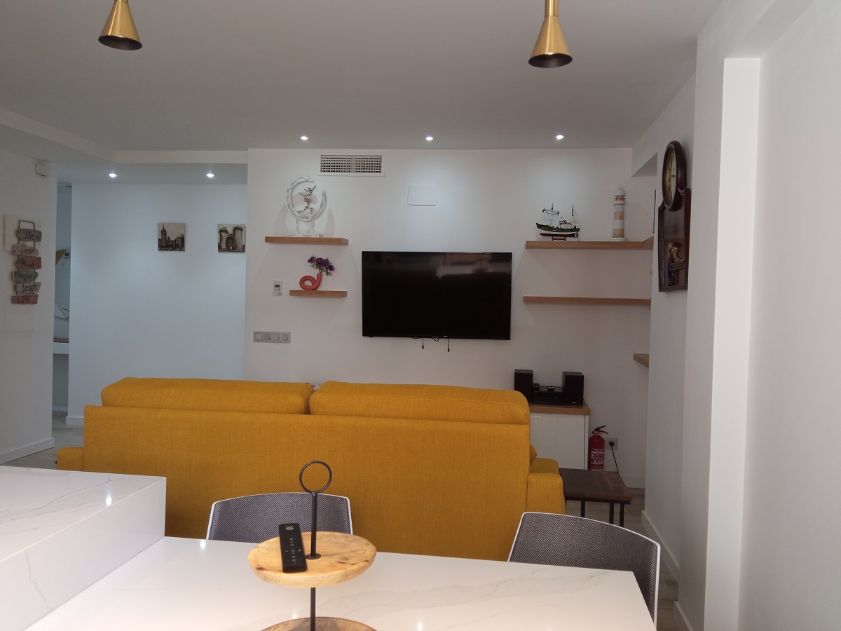 living room apartment for rent valencia san antoni 4