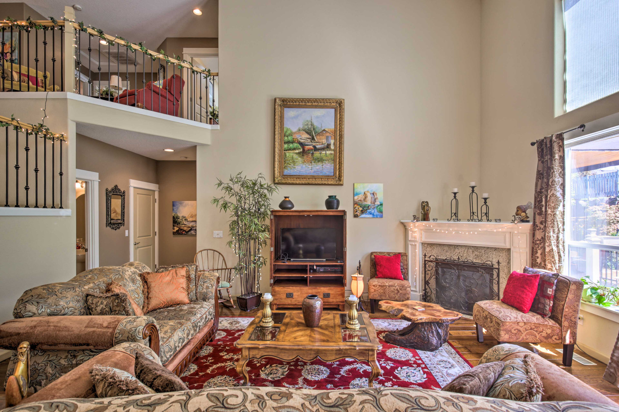 house for rent in Lafayette - livingroom