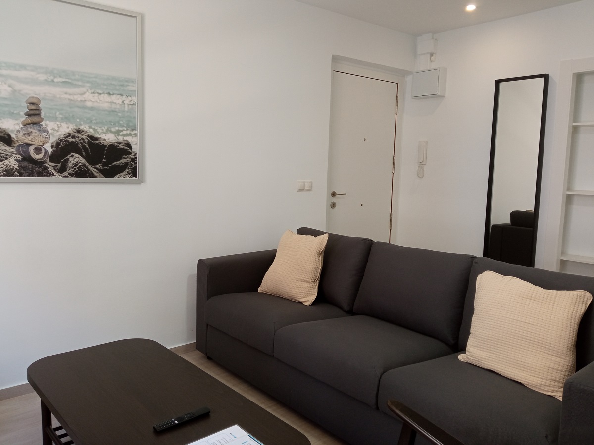 living room apartment close to the beach valencia 3