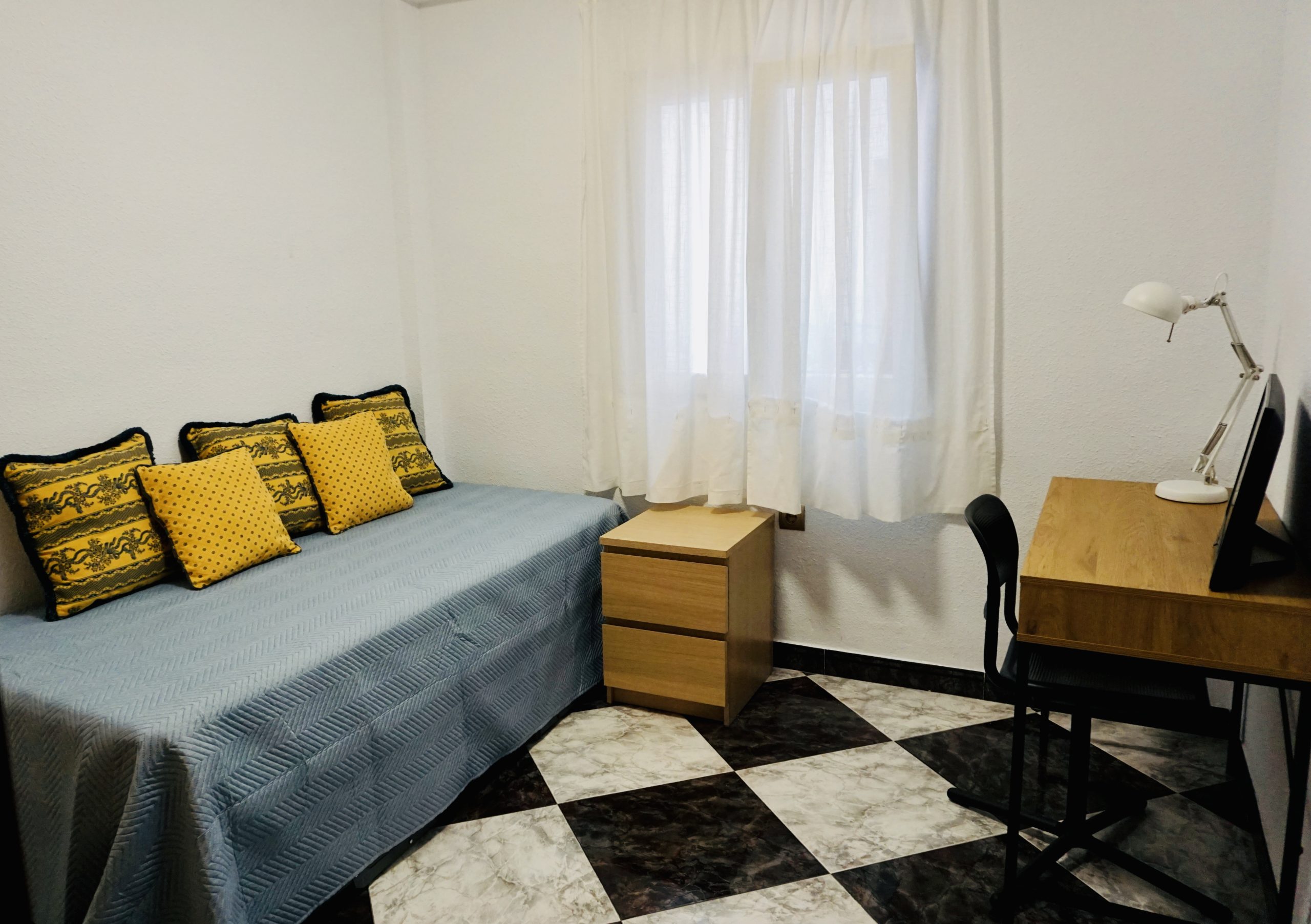 apartment for rent in Malaga - livingroom