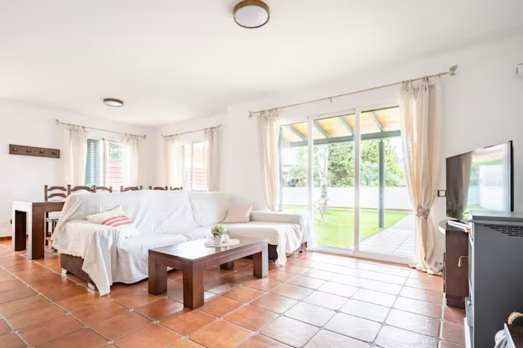 House for rent in Ribarroja, Valencia living room 3