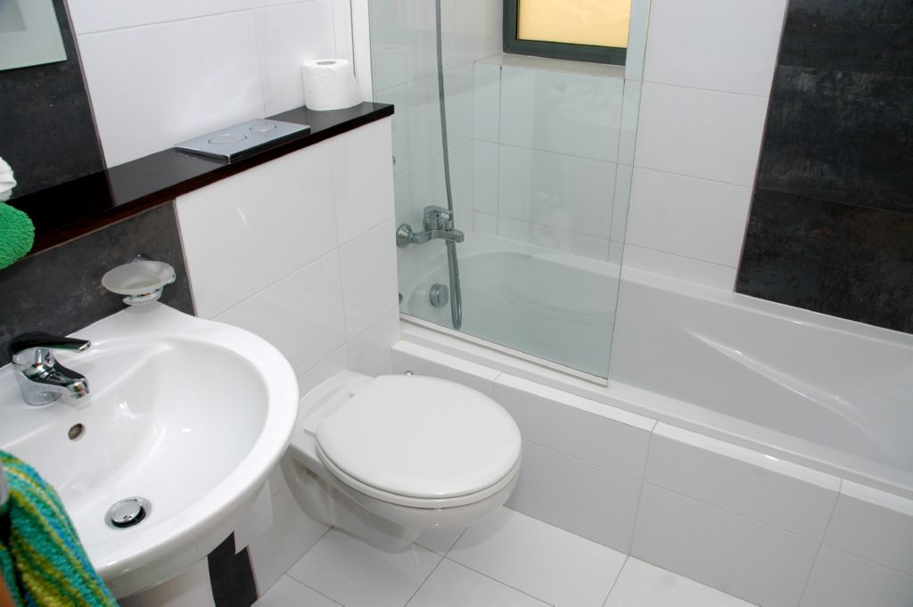 apartment for rent in Malta - bathroom