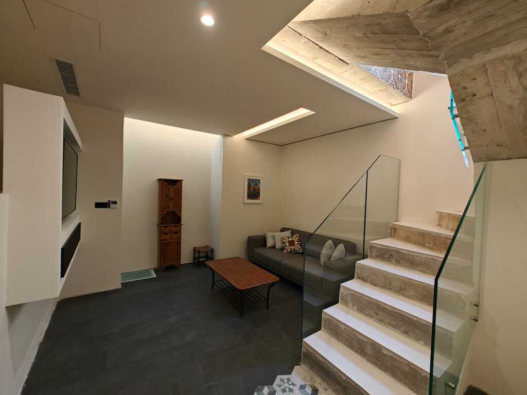 living room Sliema Maisonette - 2 bedroom apartment for rent in Malta 1