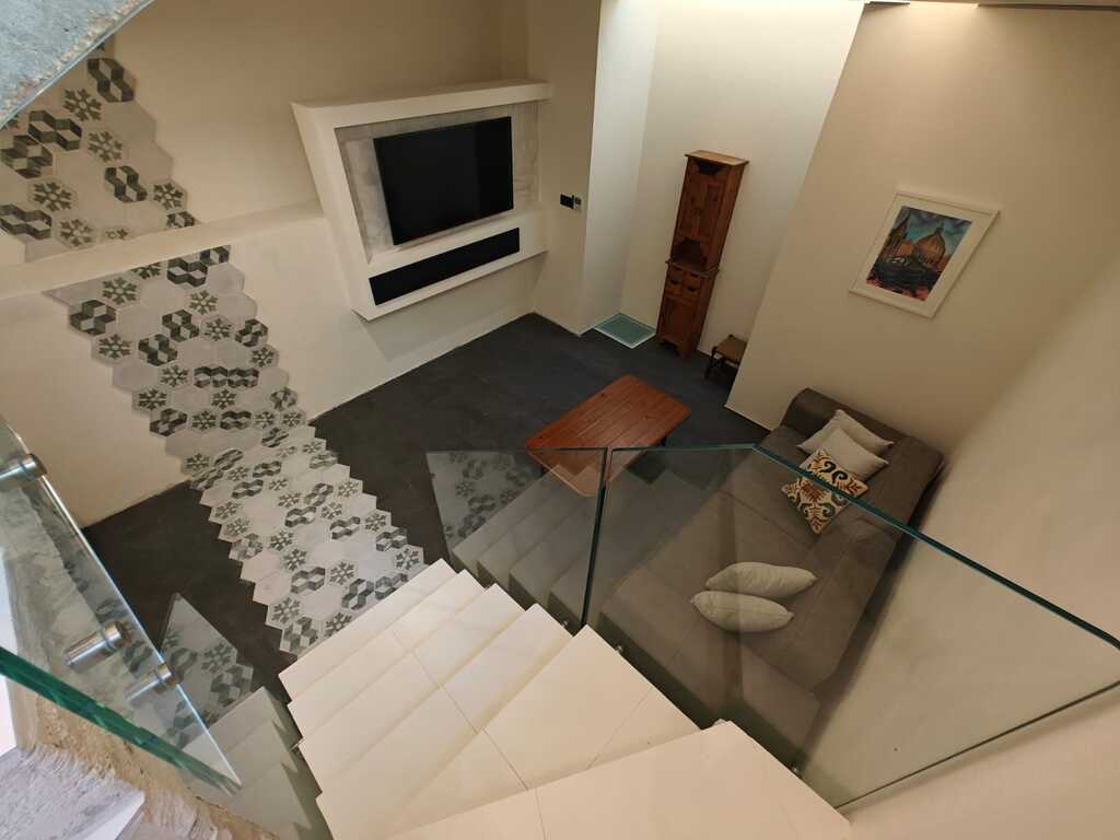 025947_20231102111306114182