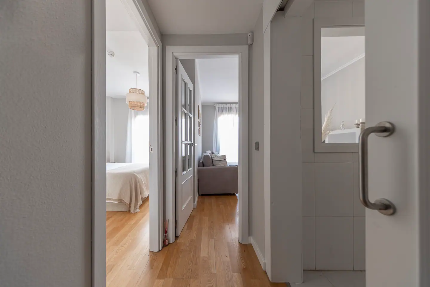 corridor apartment for rent in madrid