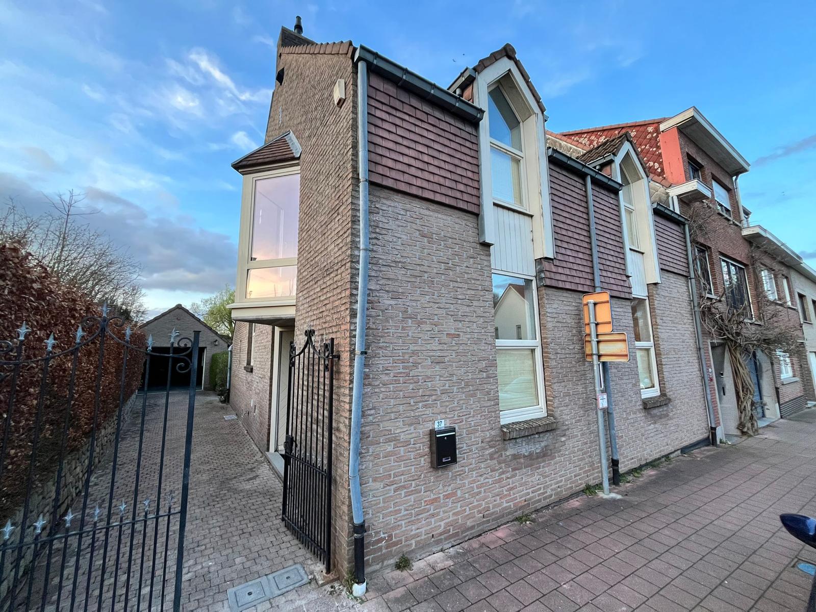 WhatsApp Image 2024-03-26 at 14.17.41 (1).jpeg