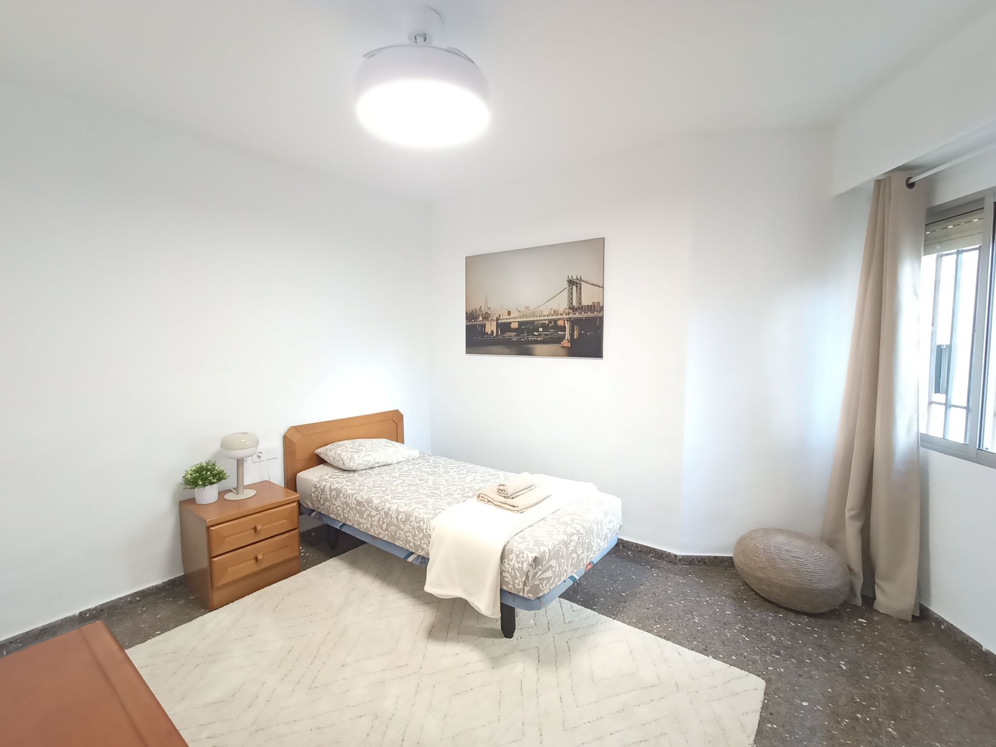Single bedroom