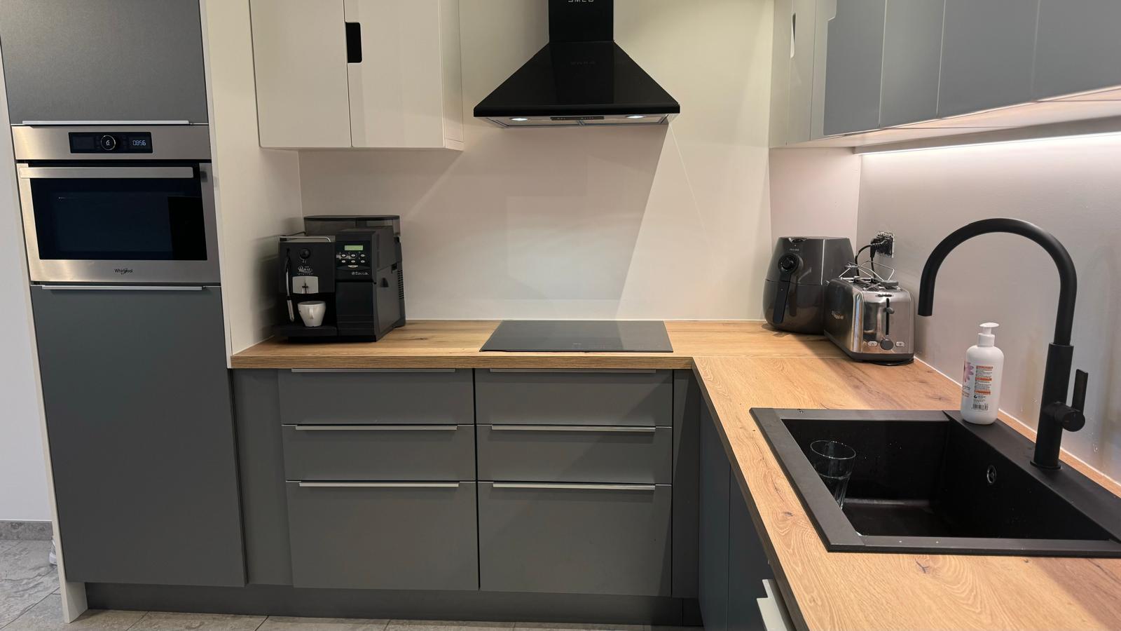 WhatsApp Image 2024-10-21 at 10.29.14_bf3c3052 (1).jpg