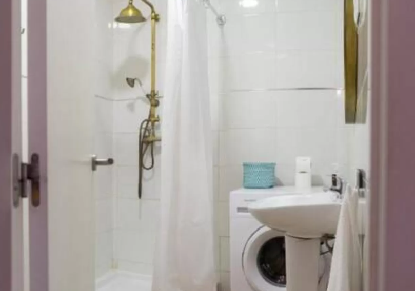 GOLETA BAÑO LAVARROPAS.png