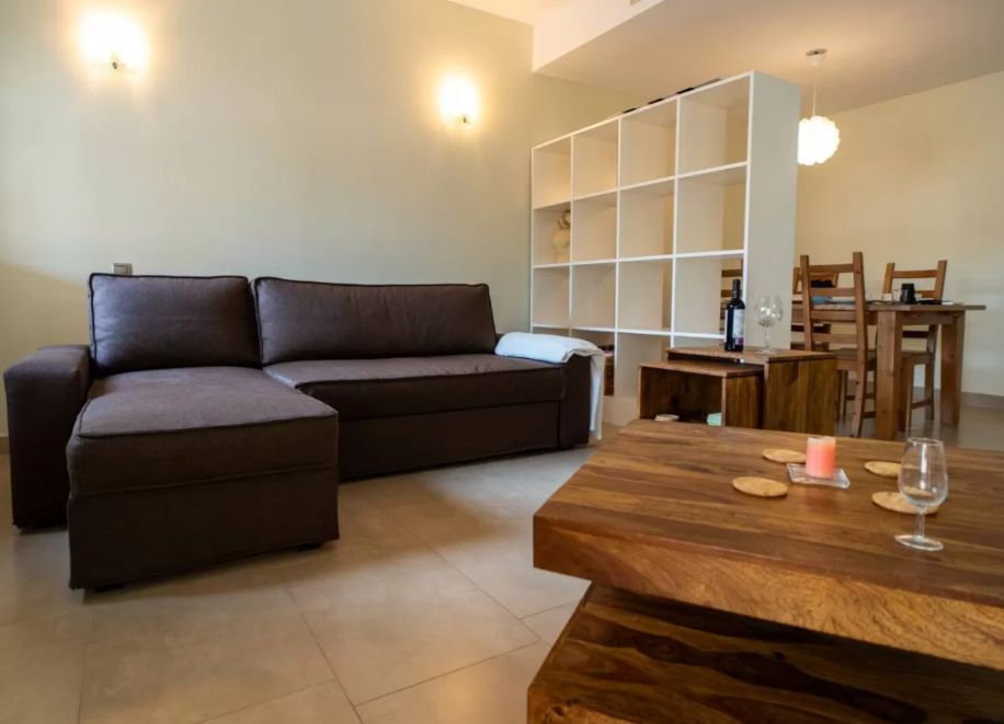 SELECTA CADIZ SOFA SALON.jpg