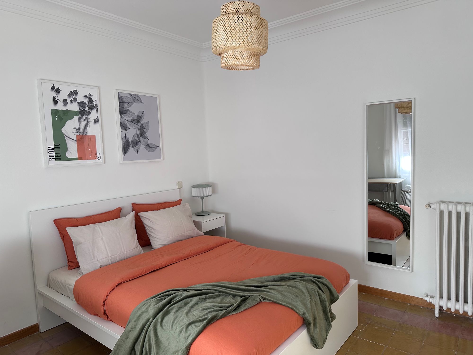 retiro cama con manta.jpg