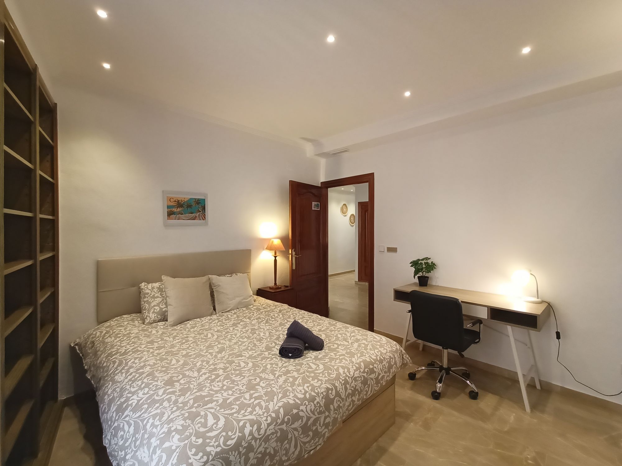 Cantó bedroom bookcase and desk.jpg